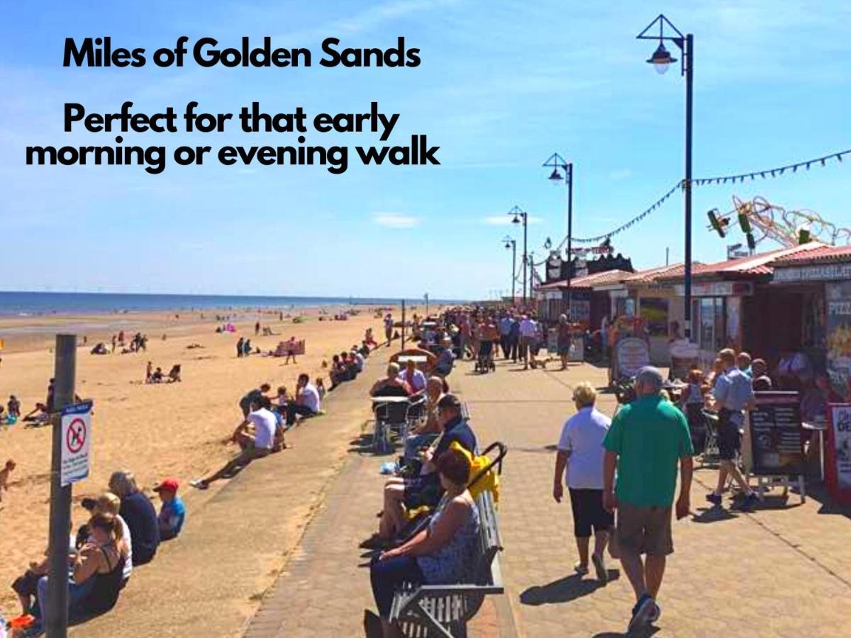 Romantic Lakeside Cottage By The Beach! With Super Cosy Log Burner! The Perfect Escape To Your Home From Home By The Sea! So Relaxing - You Won'T Want To Leave! Pet Friendly! Mablethorpe Esterno foto